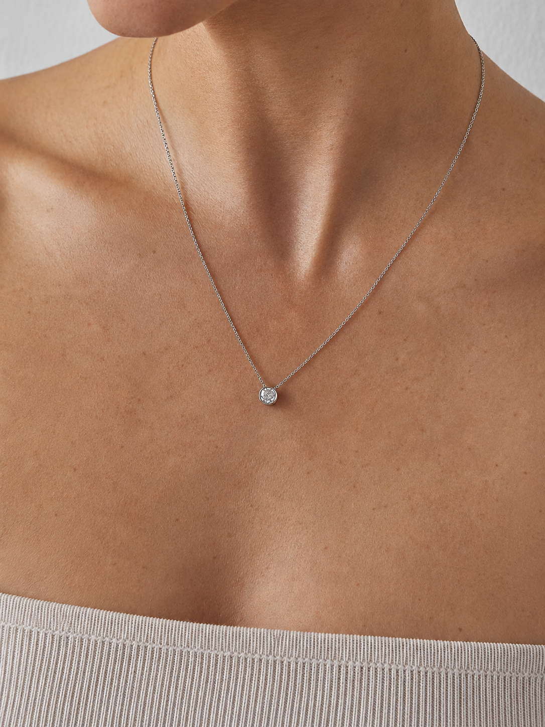 Moone BEZEL DIAMOND NECKLACE (0.50 ct) with lab-grown diamonds
