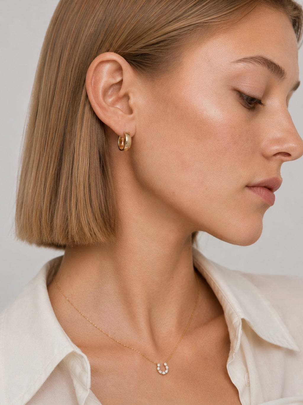 Moone HALO U DIAMOND NECKLACE with lab-grown diamonds