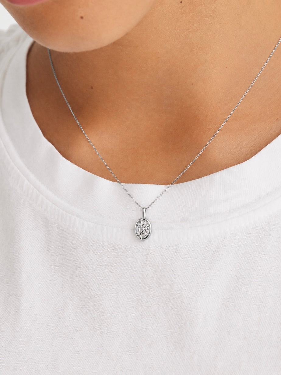 Moone POD DIAMOND NECKLACE (0.90 ct) with lab-grown diamonds