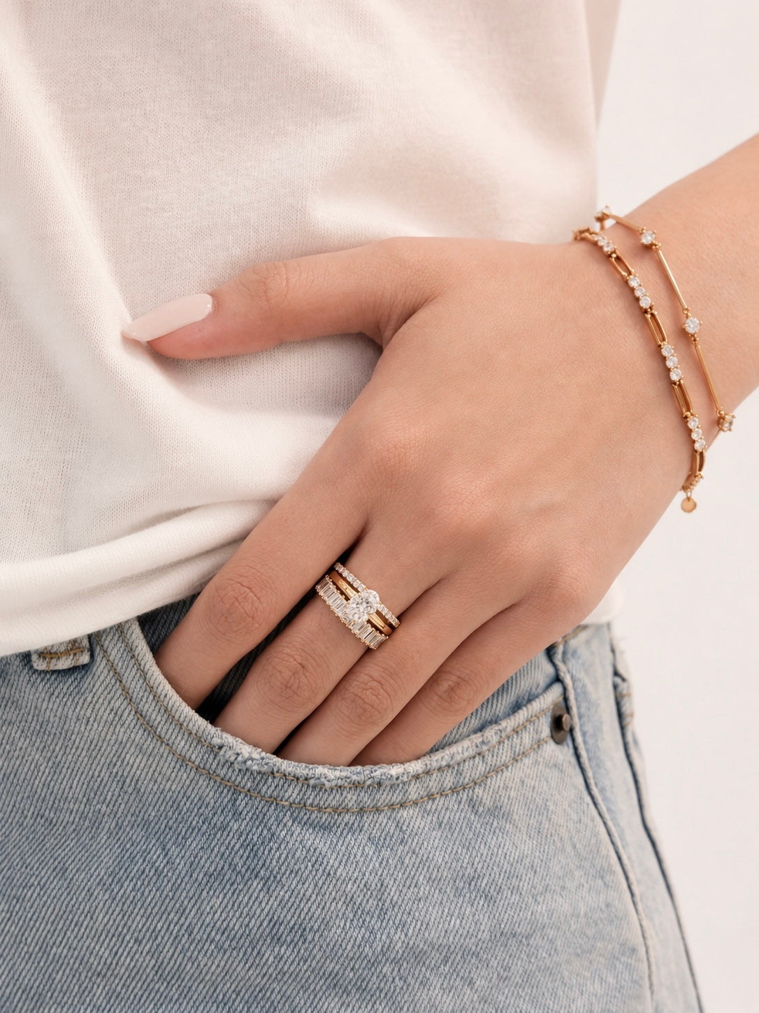 THE OVAL SOLITAIRE RING