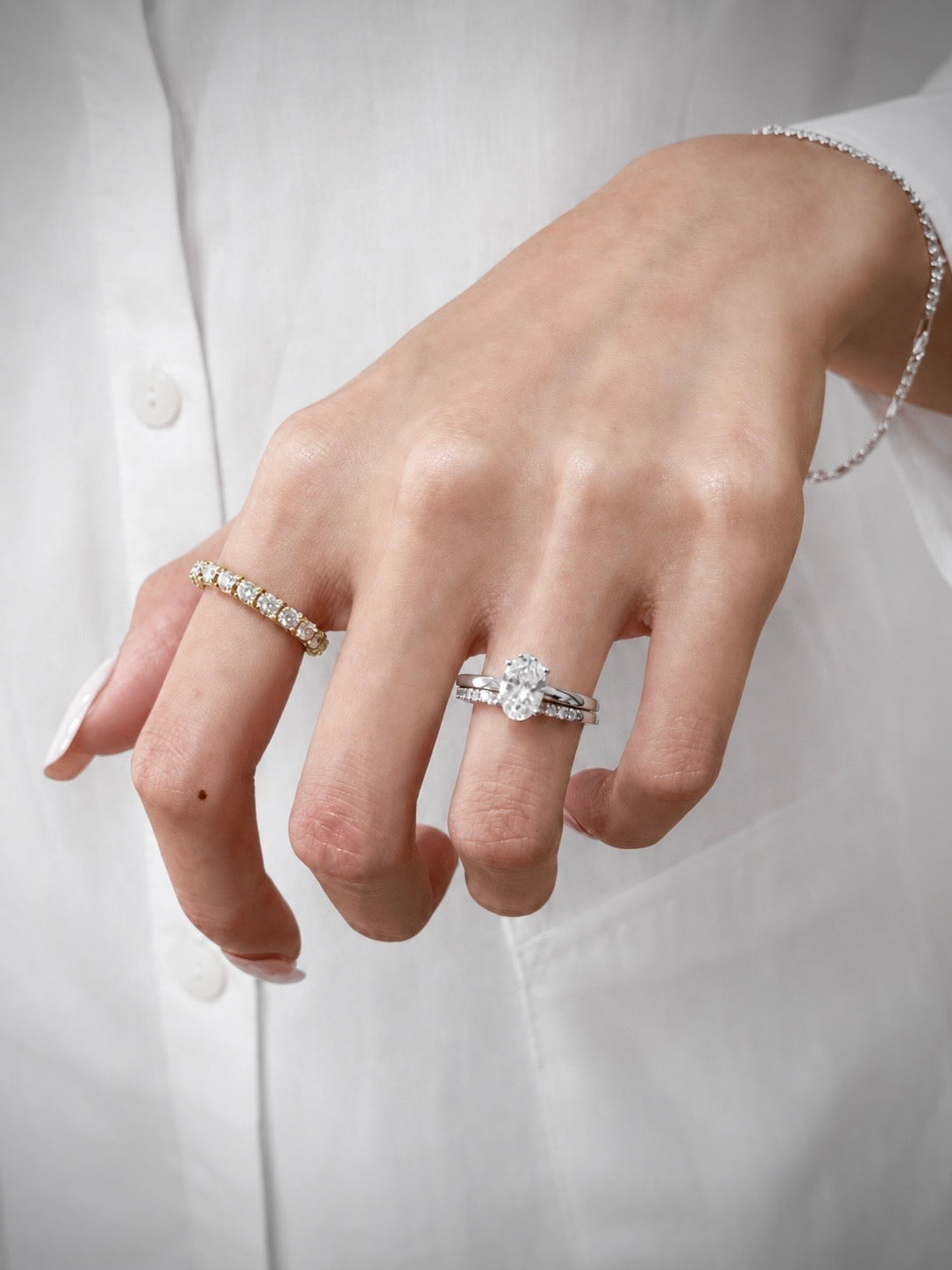 THE OVAL SOLITAIRE RING