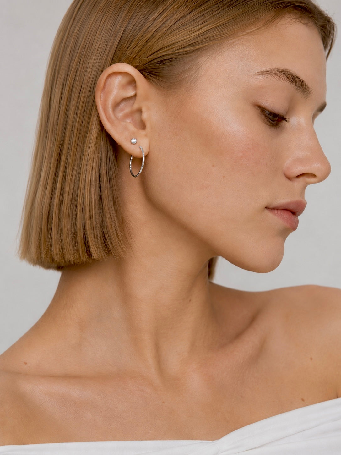 Moone BEZEL DIAMOND STUDS with lab-grown diamonds